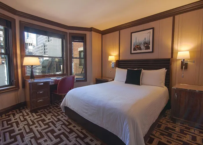 Hotel Iroquois New York Times Square